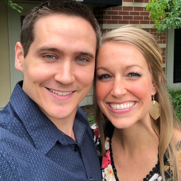 Posh Ambassador, Jenna - Picture 3 of 5